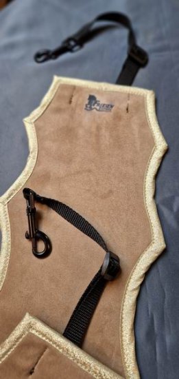 (Bild für) Barockes Vorderzeug Beige - zum Schließen ins Bild klicken