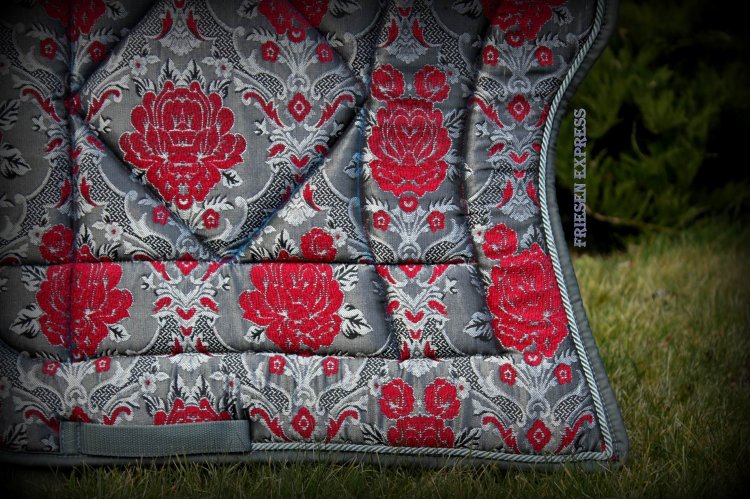 (Bild für) Barockschabracke "DEMI LUNE" Red Rose - zum Schließen ins Bild klicken