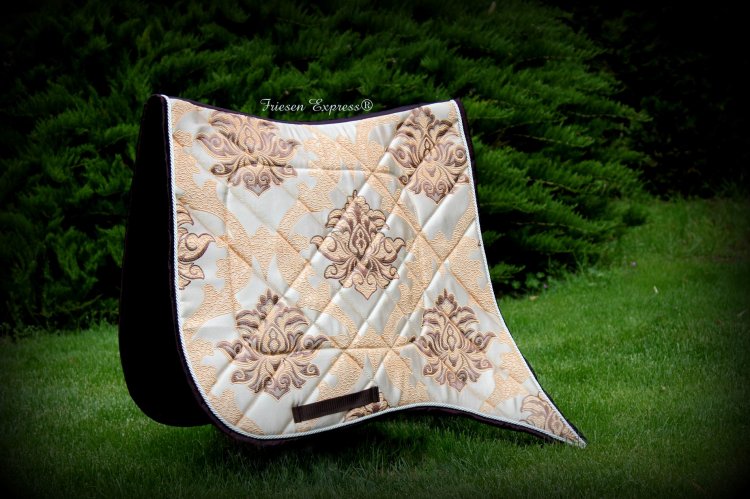 (Bild für) Barockschabracke "PEARLY" Harmony - zum Schließen ins Bild klicken