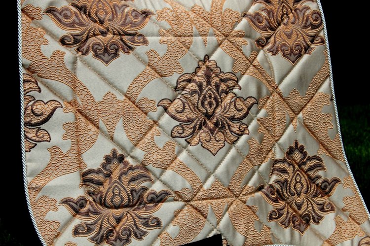 (Bild für) Barockschabracke "PEARLY" Harmony - zum Schließen ins Bild klicken